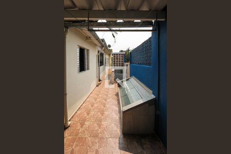 Casa à venda com 225m², 4 quartos e 2 vagasCorredor