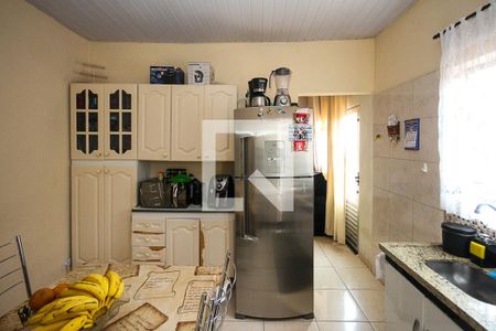 Casa à venda com 225m², 4 quartos e 2 vagasCozinha Casa 02