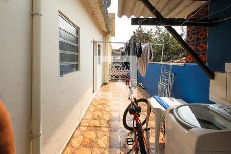 Casa à venda com 225m², 4 quartos e 2 vagasÁrea de Serviço casa 03