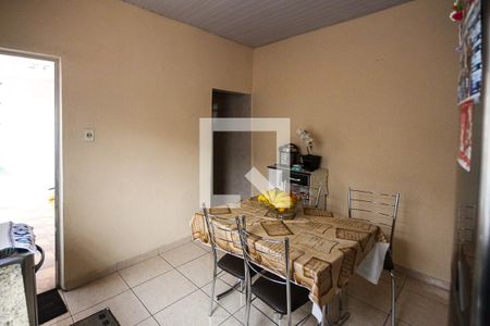 Casa à venda com 225m², 4 quartos e 2 vagasCozinha Casa 02