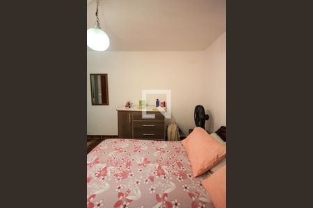 Casa à venda com 225m², 4 quartos e 2 vagasQuarto cassa 03