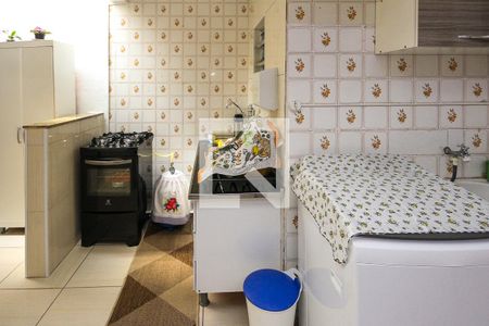 Casa à venda com 225m², 4 quartos e 2 vagasCozinha e Área de Serviço cassa 03