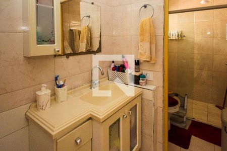 Casa à venda com 225m², 4 quartos e 2 vagasBanheiro casa 02