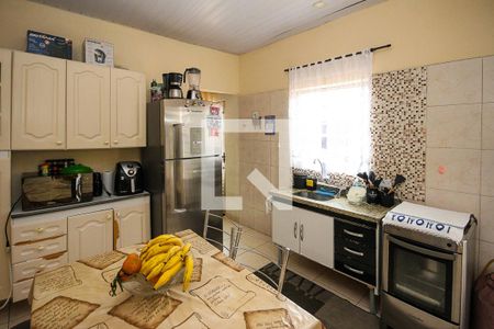 Casa à venda com 225m², 4 quartos e 2 vagasCozinha Casa 02