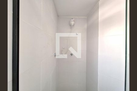 Apartamento para alugar com 36m², 1 quarto e 1 vagaDetalhe do banheiro