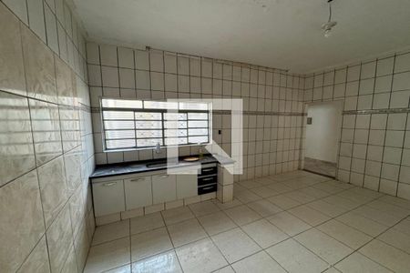 Casa para alugar com 100m², 4 quartos e 1 vagaCozinha