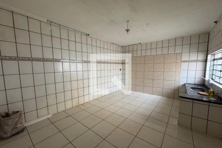 Casa para alugar com 100m², 4 quartos e 1 vagaCozinha