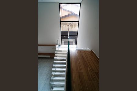 Casa para alugar com 278m², 3 quartos e 5 vagasEscada