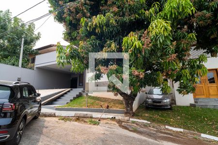 Casa para alugar com 278m², 3 quartos e 5 vagasFachada