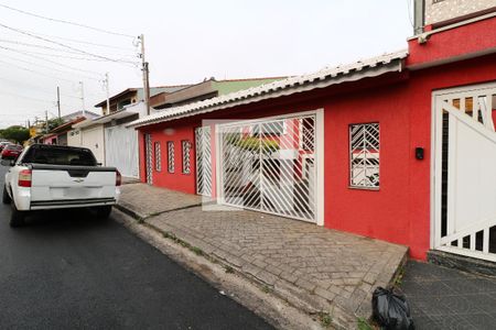 Casa para alugar com 314m², 4 quartos e 6 vagasFachada
