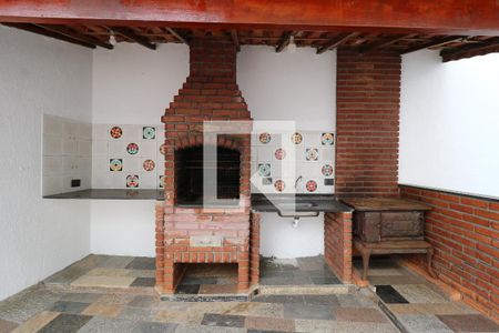 Casa para alugar com 314m², 4 quartos e 6 vagasQuintal - Churrasqueira