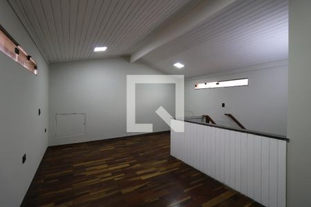 Casa para alugar com 314m², 4 quartos e 6 vagasSótão