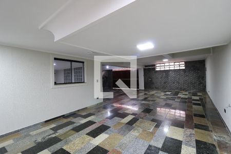 Casa para alugar com 314m², 4 quartos e 6 vagasGaragem