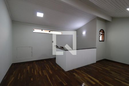 Casa para alugar com 314m², 4 quartos e 6 vagasSótão