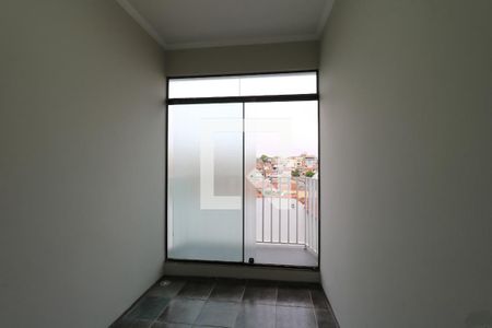 Casa para alugar com 314m², 4 quartos e 6 vagasÁrea de Serviço