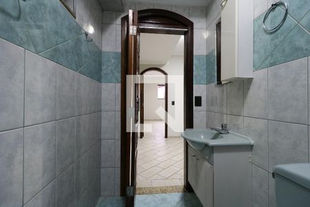 Casa para alugar com 314m², 4 quartos e 6 vagasBanheiro Social 1