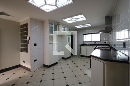 Casa para alugar com 314m², 4 quartos e 6 vagasCozinha