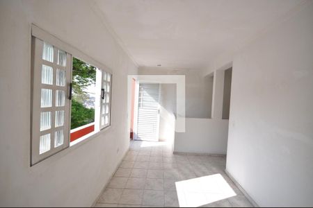 Sala de casa para alugar com 2 quartos, 60m² em Conjunto Habitacional Jova Rural, São Paulo