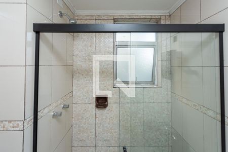 Banheiro de apartamento à venda com 1 quarto, 49m² em Petrópolis, Porto Alegre