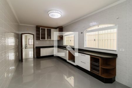 Casa à venda com 200m², 3 quartos e 3 vagasCozinha