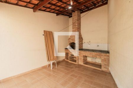 Casa à venda com 200m², 3 quartos e 3 vagasChurrasqueira