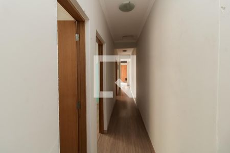 Casa à venda com 200m², 3 quartos e 3 vagasCorredor