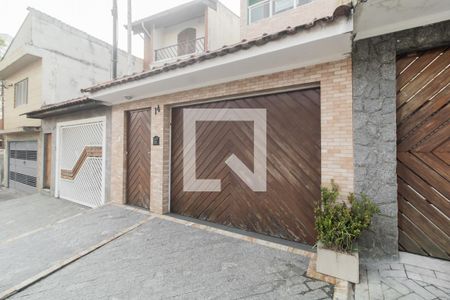 Casa à venda com 200m², 3 quartos e 3 vagasFachada