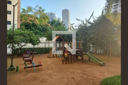 Apartamento à venda com 163m², 2 quartos e 2 vagas Apartamento à venda com 163m², 2 quartos e 2 vagasPlayground