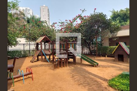 Apartamento à venda com 163m², 2 quartos e 2 vagas Apartamento à venda com 163m², 2 quartos e 2 vagasPlayground