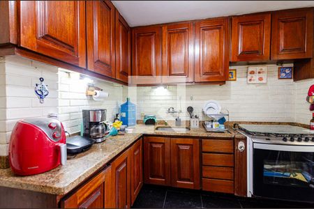 Apartamento à venda com 150m², 4 quartos e 1 vaga Apartamento à venda com 150m², 4 quartos e 1 vagaCozinha
