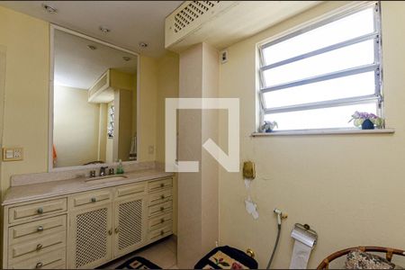 Apartamento à venda com 150m², 4 quartos e 1 vaga Apartamento à venda com 150m², 4 quartos e 1 vagaBanheiro na Cobertura