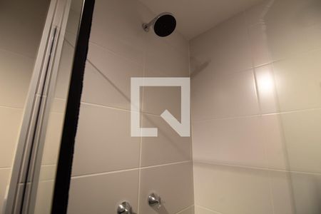 Banheiro de kitnet/studio para alugar com 1 quarto, 27m² em Campo Belo, São Paulo