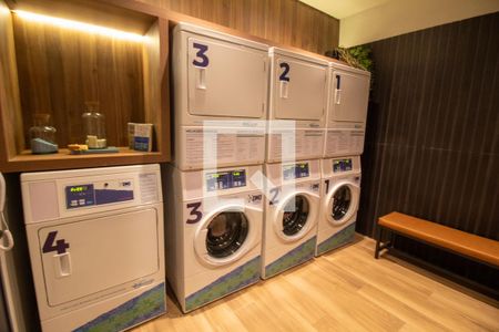Studio para alugar com 27m², 1 quarto e sem vaga Studio para alugar com 27m², 1 quarto e sem vagaÁrea comum - Lavanderia