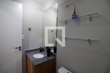 Banheiro de kitnet/studio à venda com 1 quarto, 25m² em Campo Belo, São Paulo