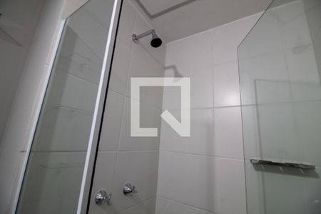 Banheiro de kitnet/studio à venda com 1 quarto, 25m² em Campo Belo, São Paulo