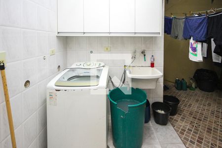 Casa à venda com 250m², 3 quartos e 4 vagasÁrea de Serviço