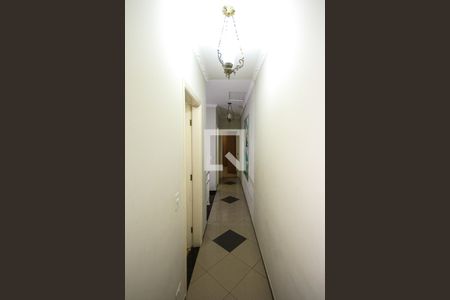 Casa à venda com 250m², 3 quartos e 4 vagasCorredor