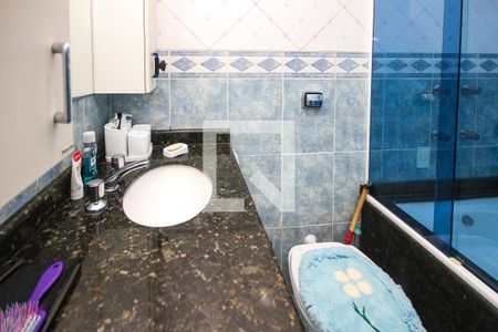 Casa à venda com 250m², 3 quartos e 4 vagasSuíte