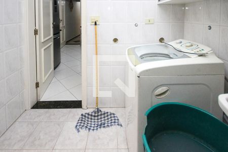 Casa à venda com 250m², 3 quartos e 4 vagasÁrea de Serviço