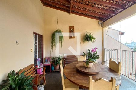 Casa à venda com 250m², 3 quartos e 4 vagasÁrea Comum