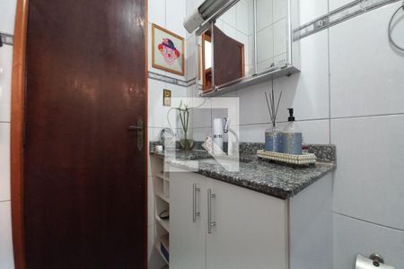 Casa à venda com 250m², 3 quartos e 4 vagasBanheiro