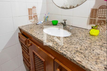 Casa à venda com 148m², 3 quartos e 2 vagas Casa à venda com 148m², 3 quartos e 2 vagasBanheiro 1