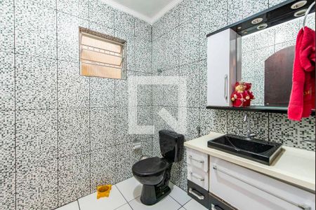 Casa à venda com 148m², 3 quartos e 2 vagas Casa à venda com 148m², 3 quartos e 2 vagasBanheiro 2