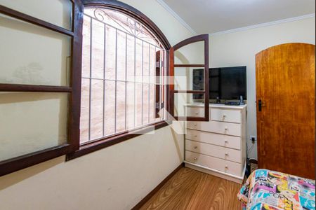 Casa à venda com 148m², 3 quartos e 2 vagas Casa à venda com 148m², 3 quartos e 2 vagasQuarto 2