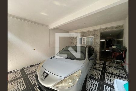 Casa à venda com 250m², 3 quartos e 2 vagas Casa à venda com 250m², 3 quartos e 2 vagasGaragem