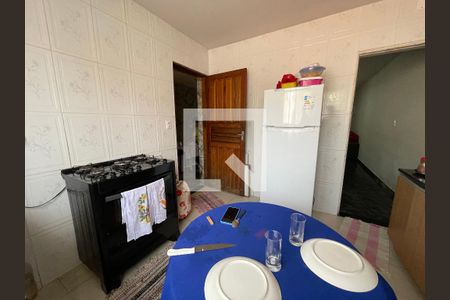 Casa à venda com 250m², 3 quartos e 2 vagas Casa à venda com 250m², 3 quartos e 2 vagasCozinha