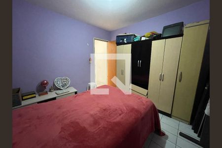 Casa à venda com 250m², 3 quartos e 2 vagas Casa à venda com 250m², 3 quartos e 2 vagasQuarto 2