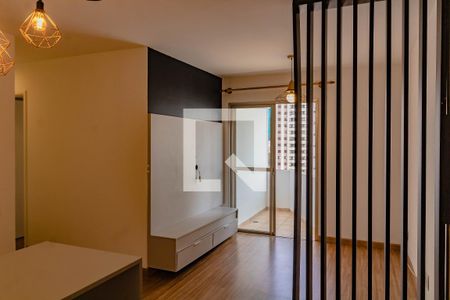 Sala de apartamento para alugar com 2 quartos, 72m² em Vila Guarani (zona Sul), São Paulo