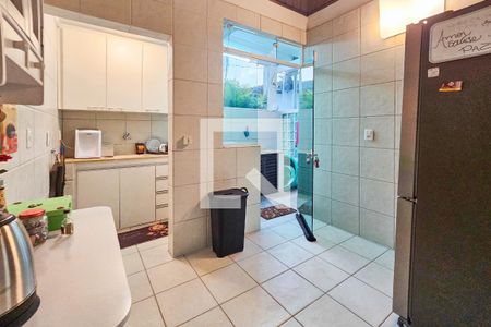 Casa para alugar com 350m², 4 quartos e 7 vagasCozinha 2