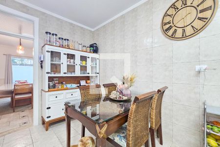 Casa para alugar com 350m², 4 quartos e 7 vagasCozinha